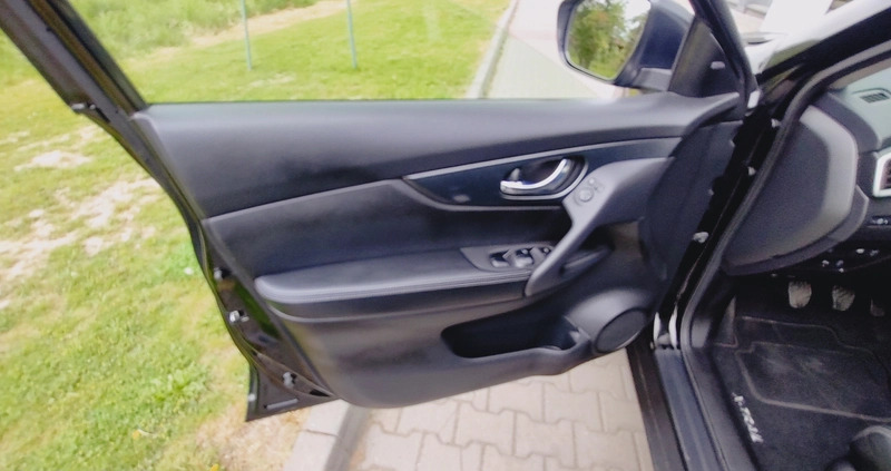 Nissan X-Trail cena 72900 przebieg: 145000, rok produkcji 2017 z Starogard Gdański małe 254